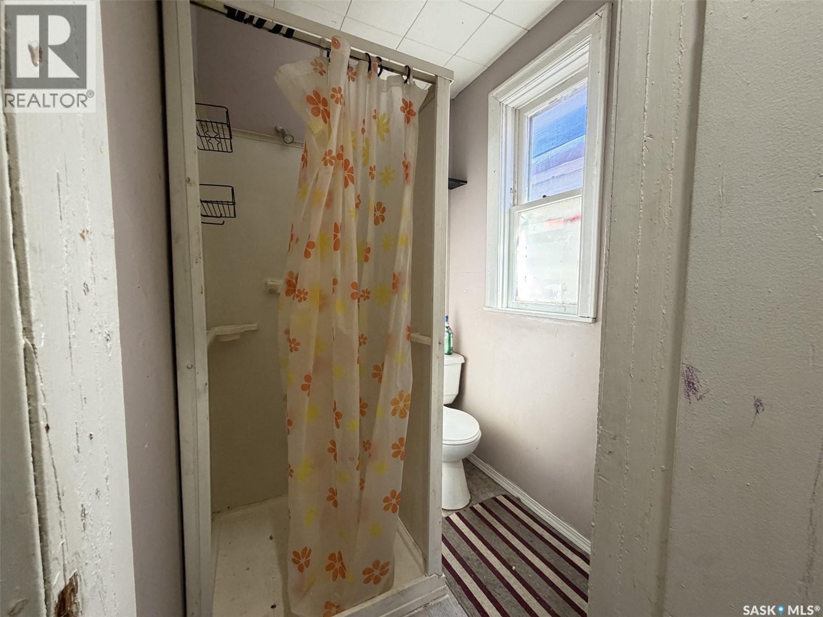 1037 Broder Street, Regina, SK - Indoor