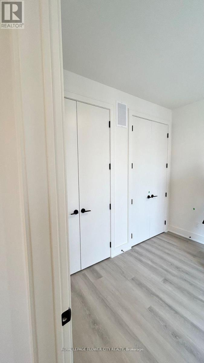 48 Everett Common, St. Catharines, ON - Indoor