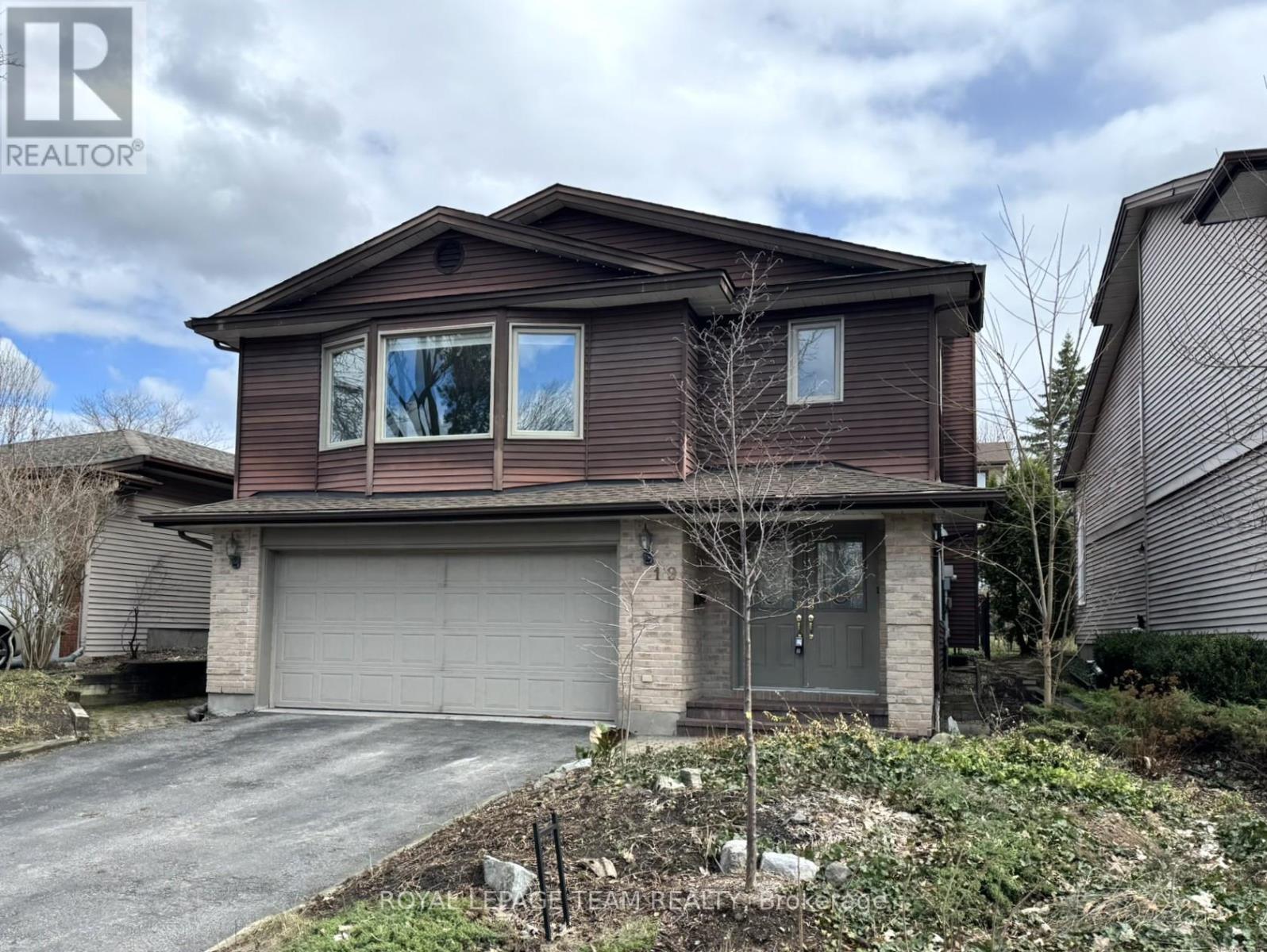 19 Hackett Street, Ottawa, ON - Outdoor