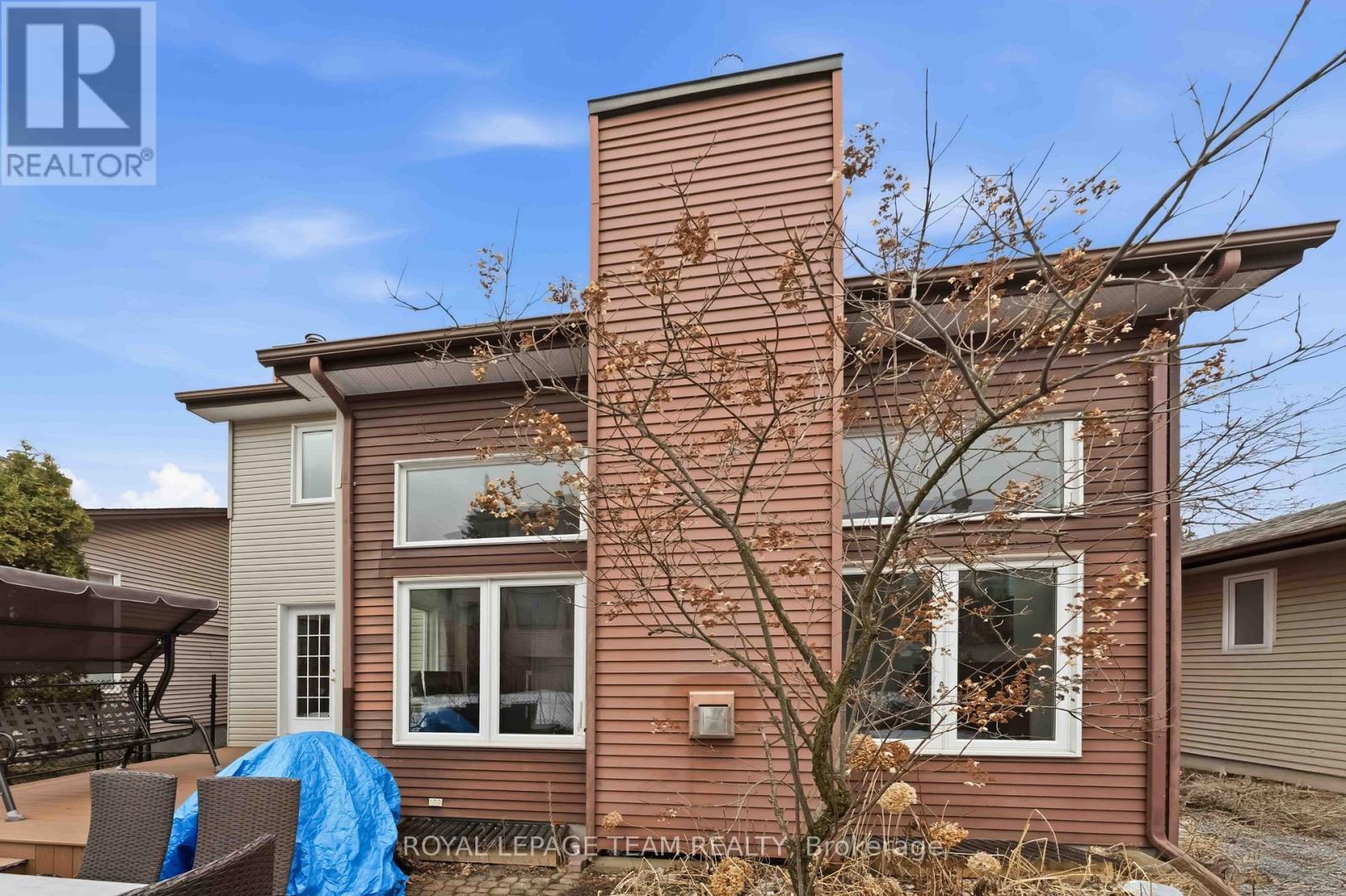 19 Hackett Street, Ottawa, ON - Outdoor With Exterior