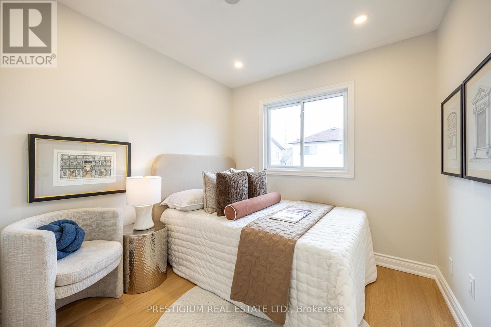 4094 Teakwood Drive, Mississauga, ON - Indoor Photo Showing Bedroom