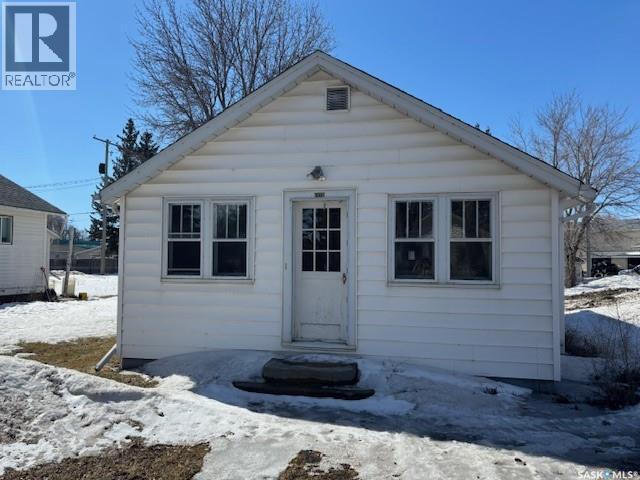 211 1St Avenue E, Canora, SK - Outdoor