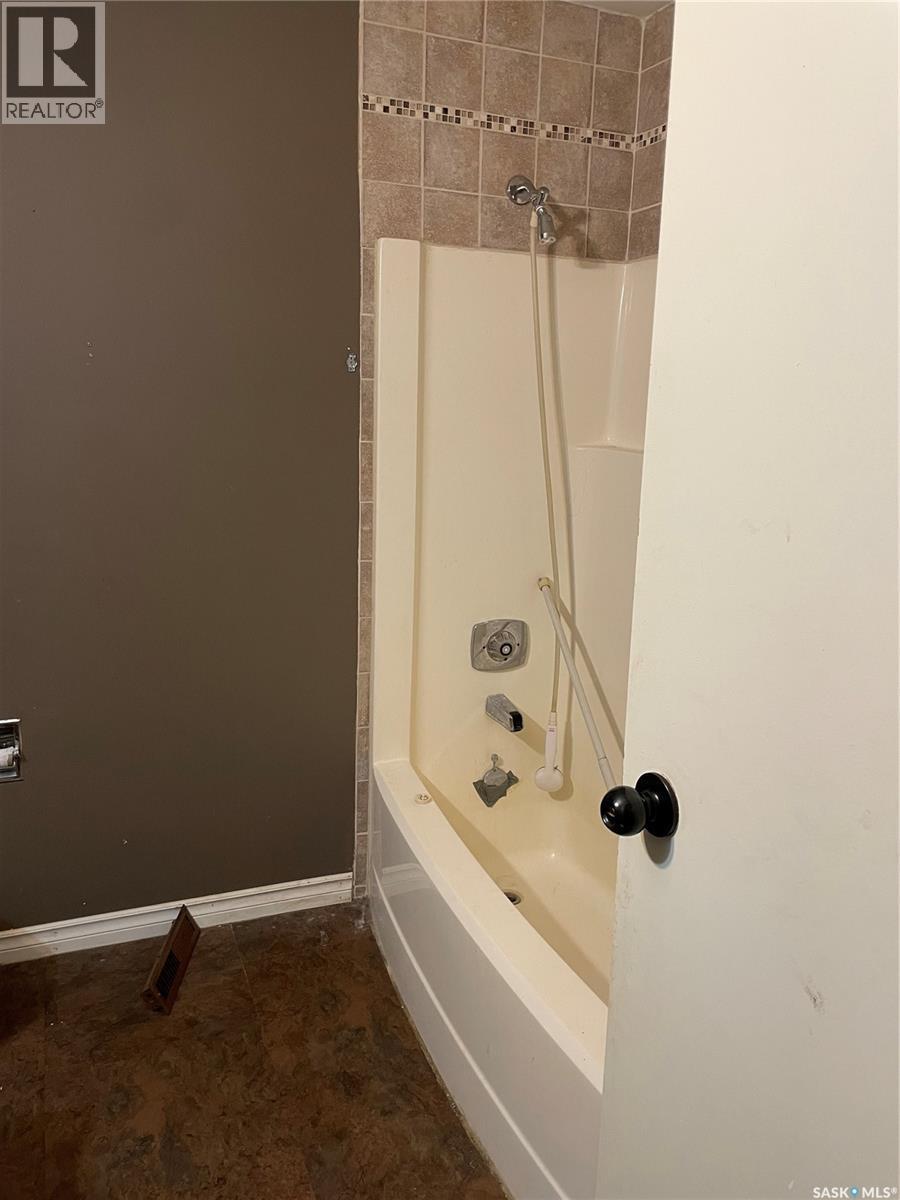 137 1St Street W, Pierceland, SK - Indoor Photo Showing Bathroom