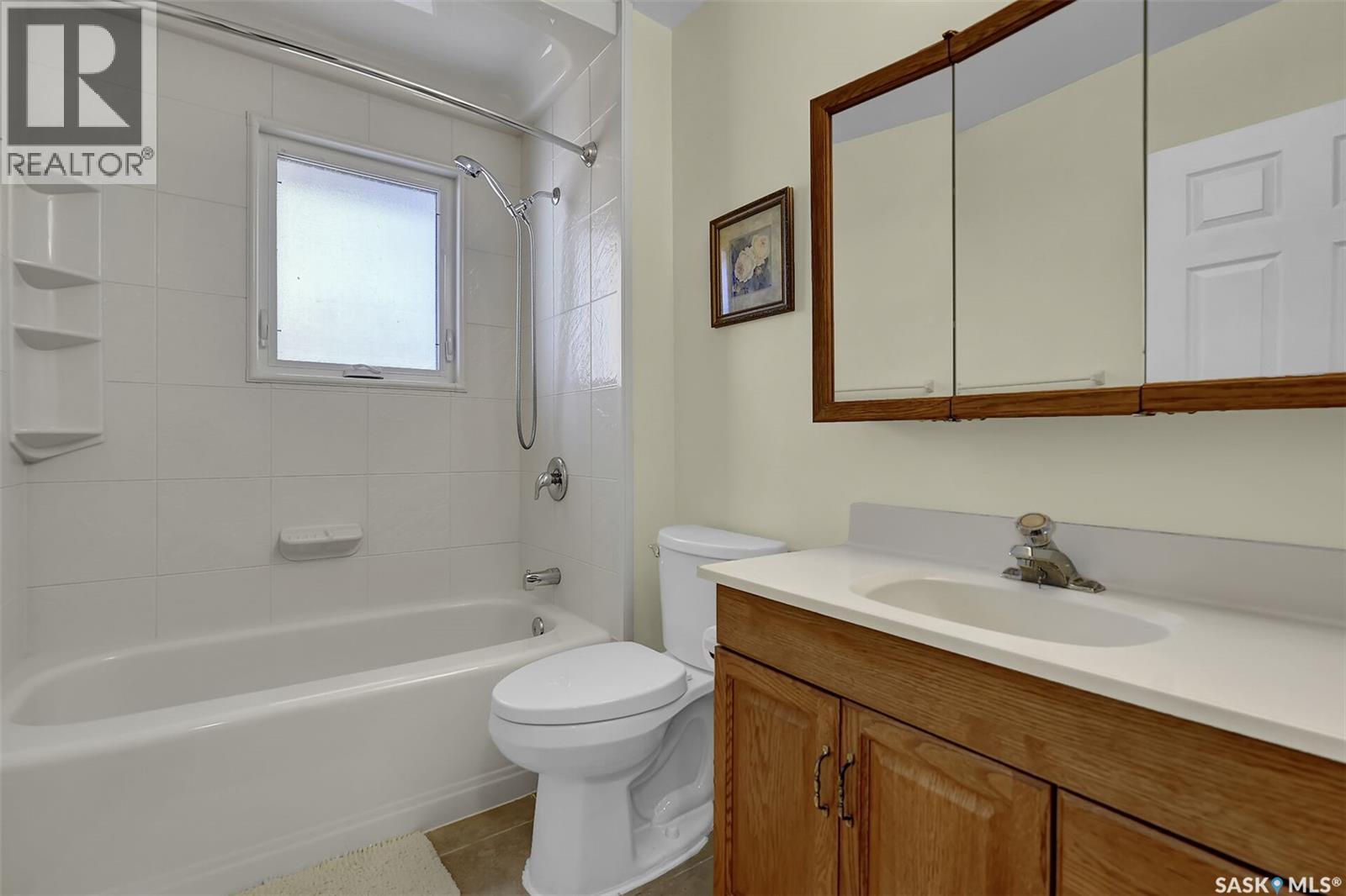 1 Culliton Crescent, Regina, SK - Indoor Photo Showing Bathroom
