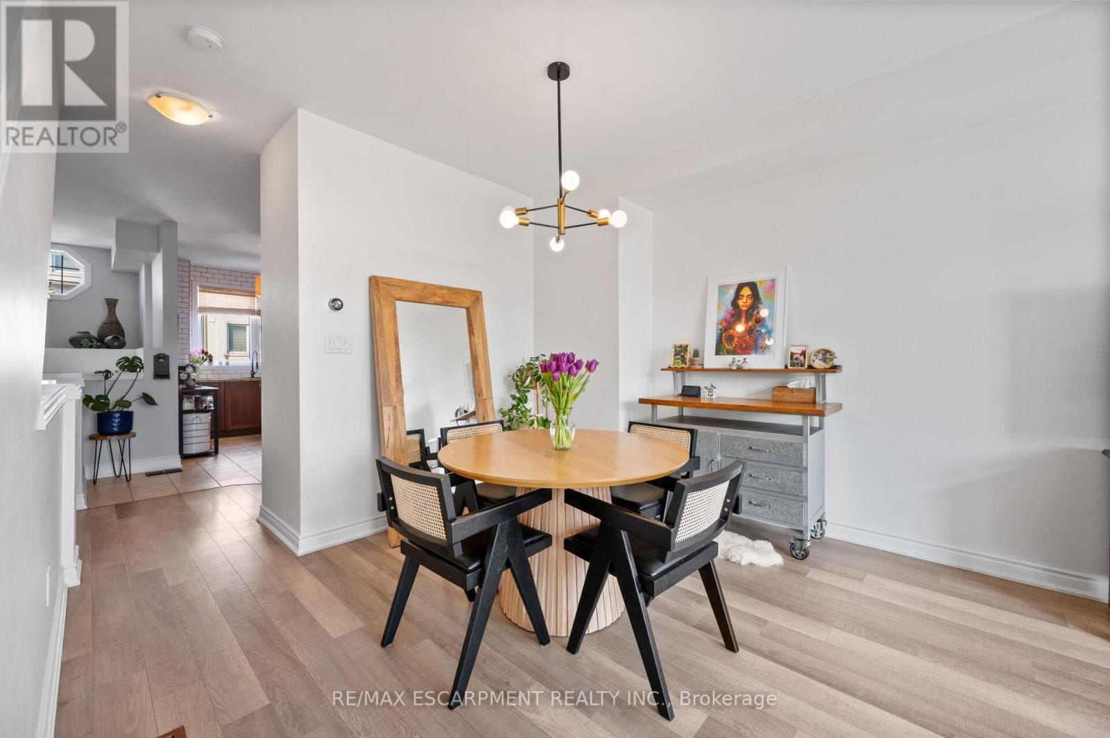 2458 Scholars Common, Burlington, ON - Indoor Photo Showing Dining Room