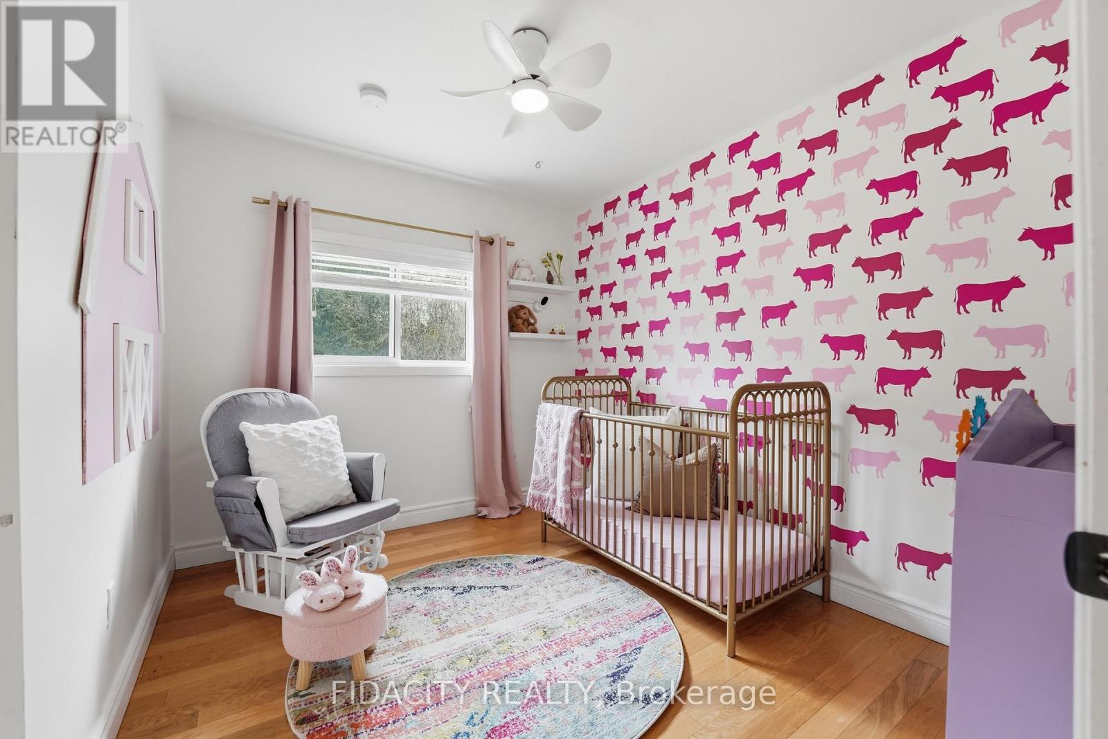 6560 Jack Pine Crescent, Ottawa, ON - Indoor Photo Showing Bedroom