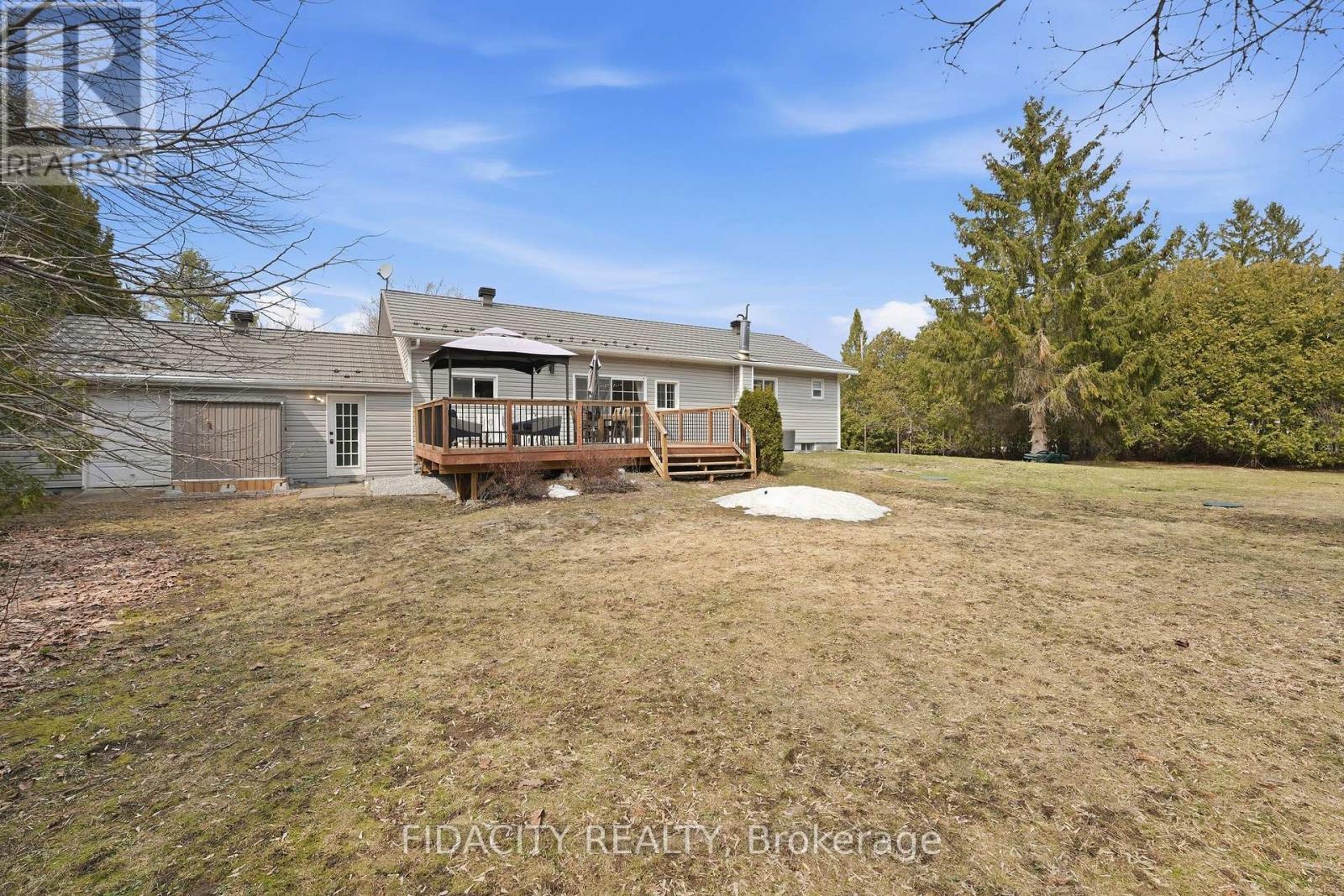 6560 Jack Pine Crescent, Ottawa, ON - Outdoor With Deck Patio Veranda