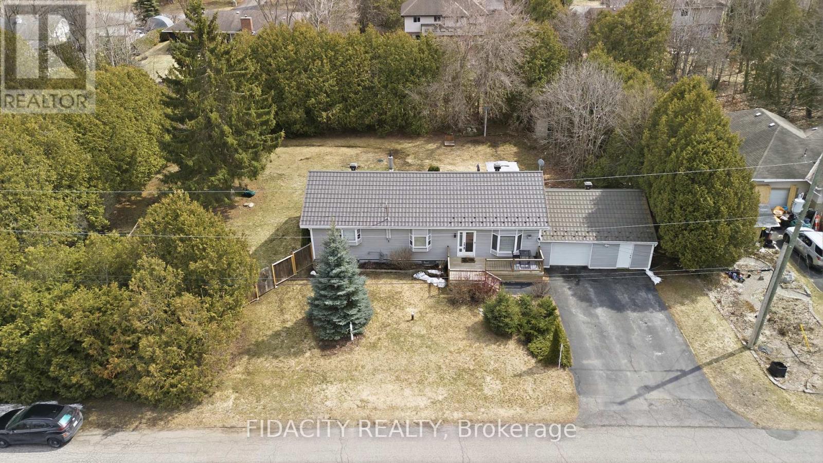 6560 Jack Pine Crescent, Ottawa, ON - Outdoor