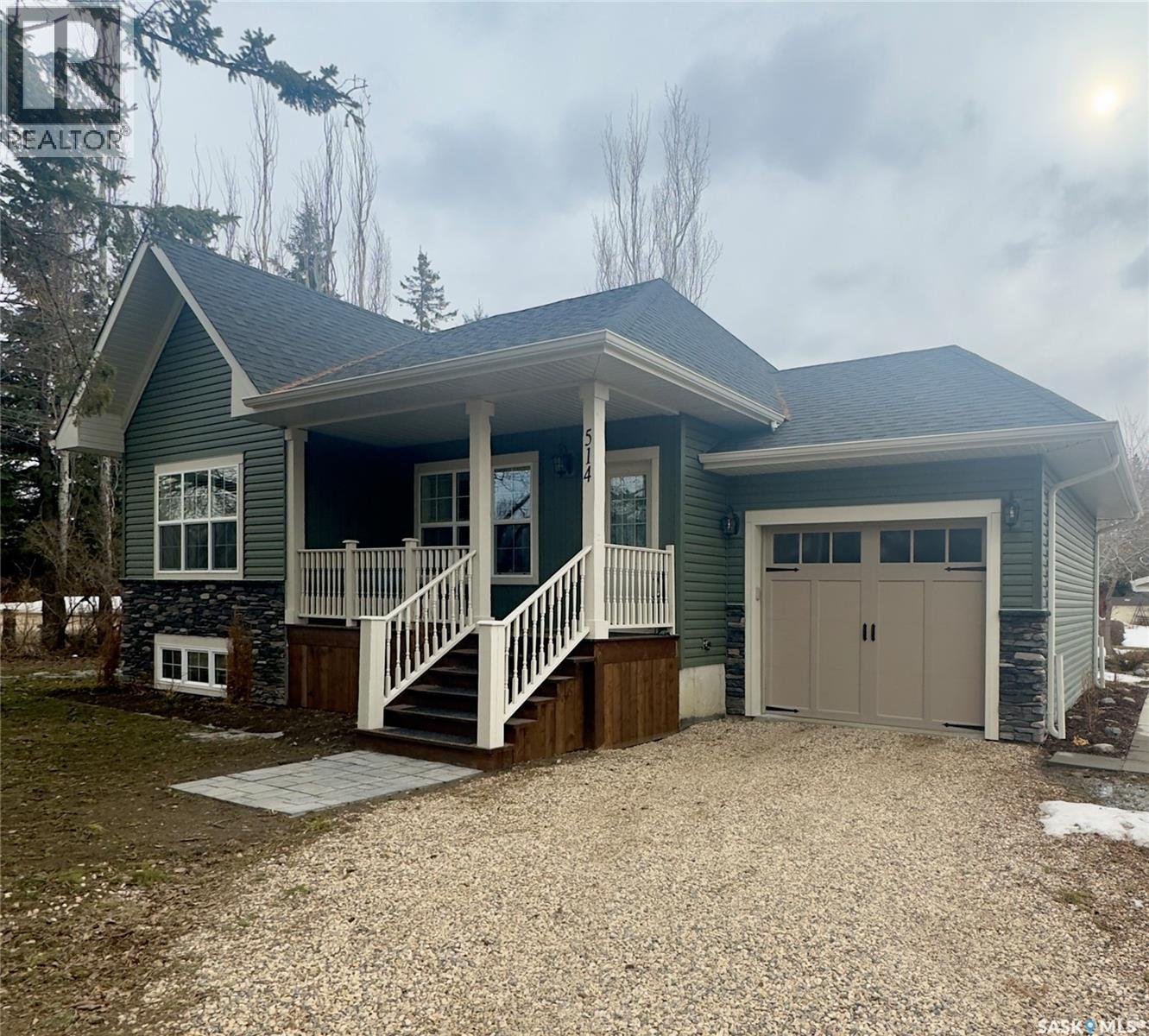 514 Railway Street E, Hepburn, SK - Outdoor With Deck Patio Veranda