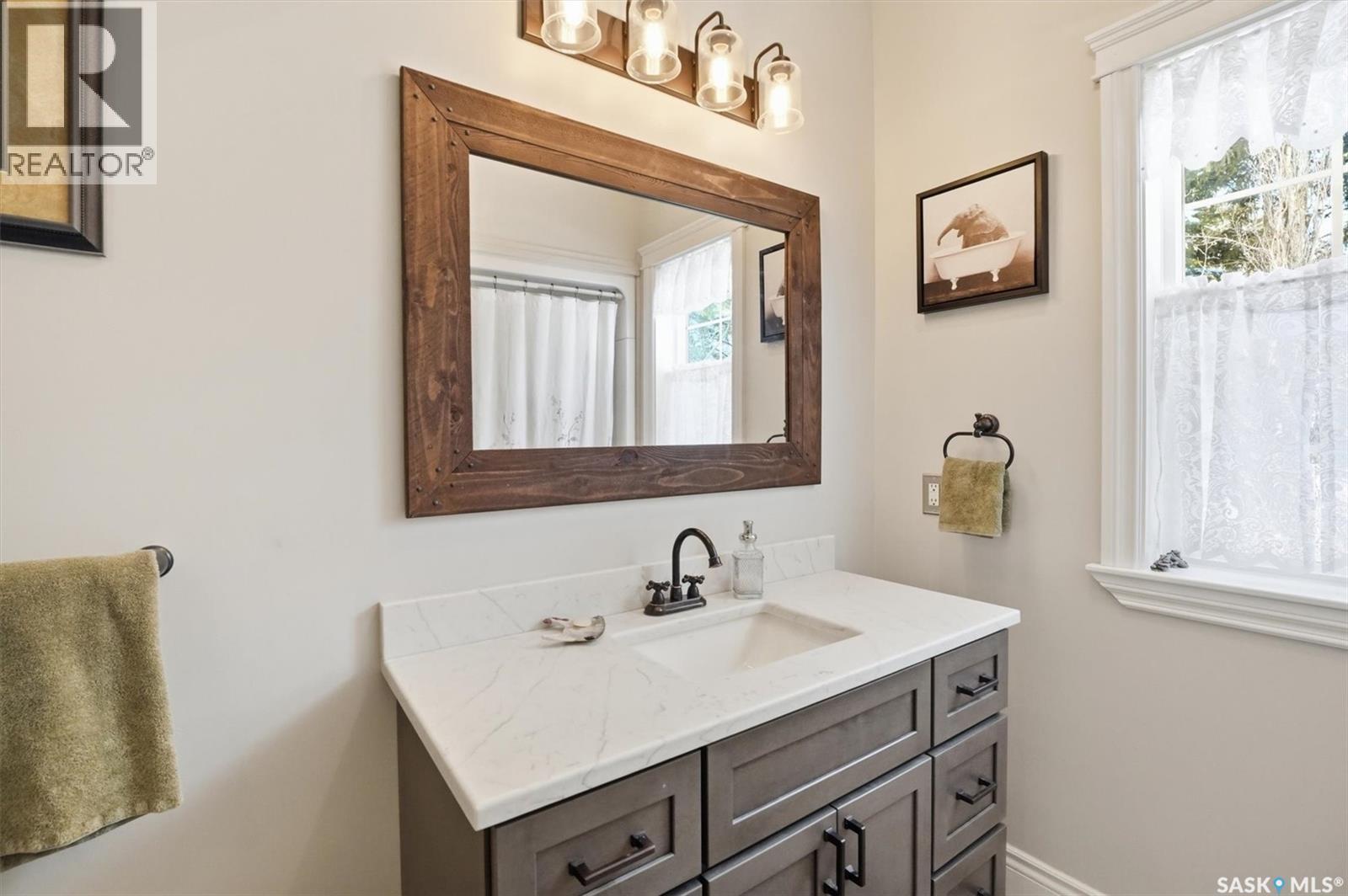 514 Railway Street E, Hepburn, SK - Indoor Photo Showing Bathroom
