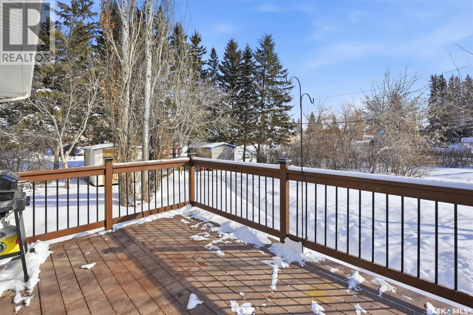 514 Railway Street E, Hepburn, SK - Outdoor With Deck Patio Veranda