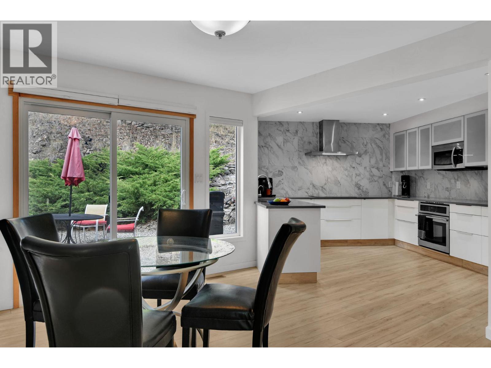 115 Par Boulevard, Kaleden, BC - Indoor
