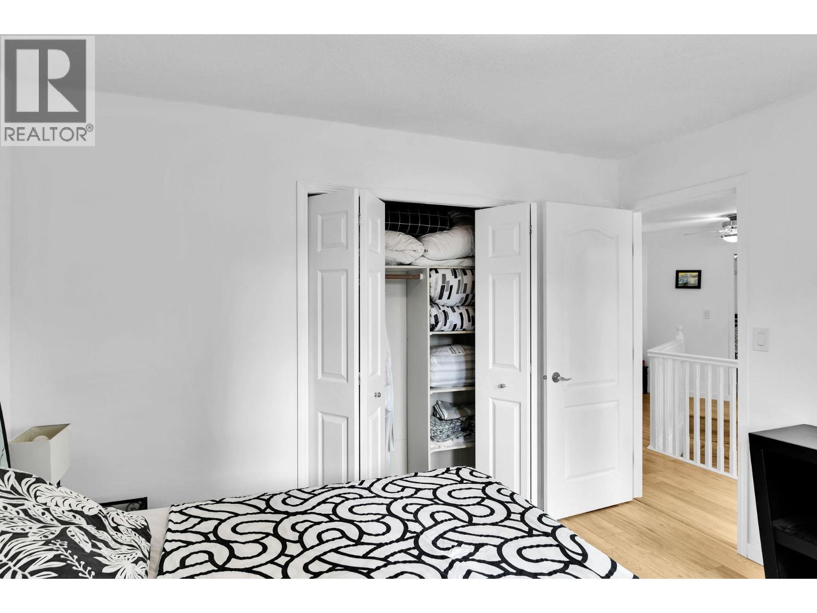 115 Par Boulevard, Kaleden, BC - Indoor Photo Showing Bedroom