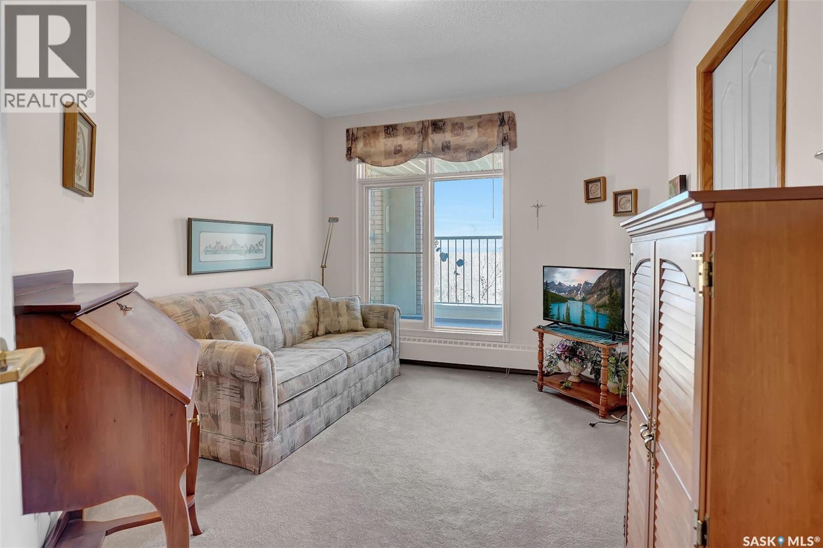 310 2050 College Avenue, Regina, SK - Indoor