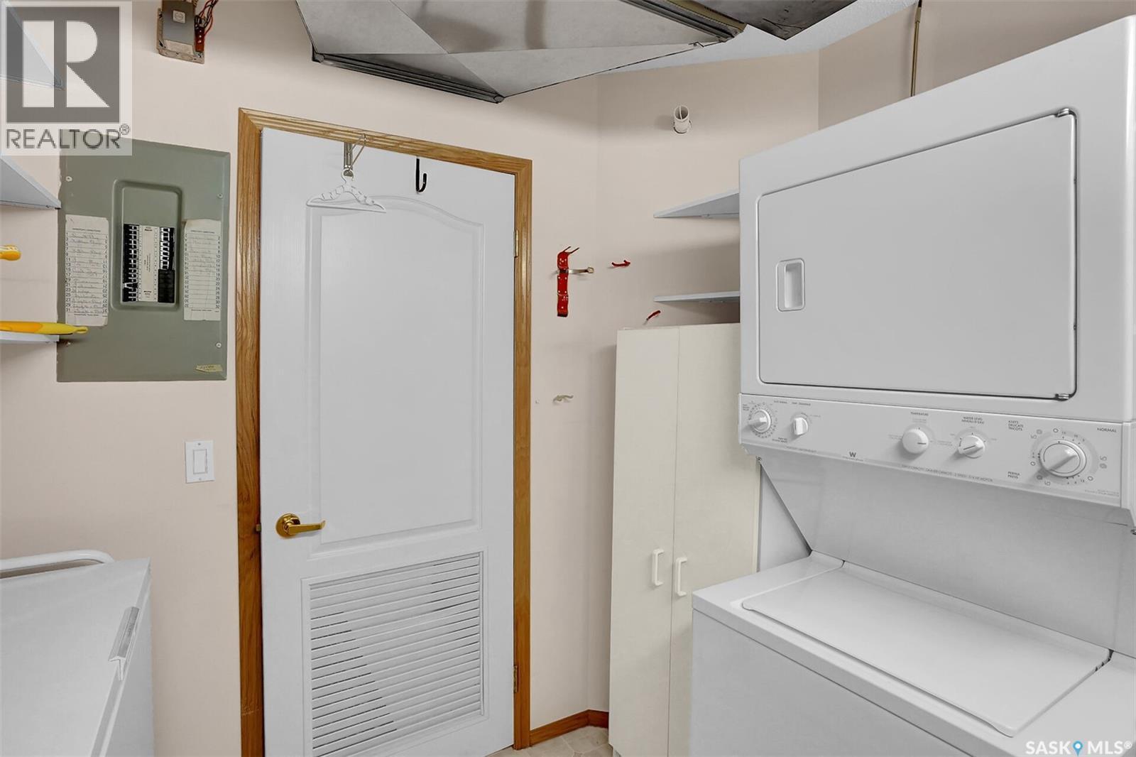 310 2050 College Avenue, Regina, SK - Indoor Photo Showing Laundry Room