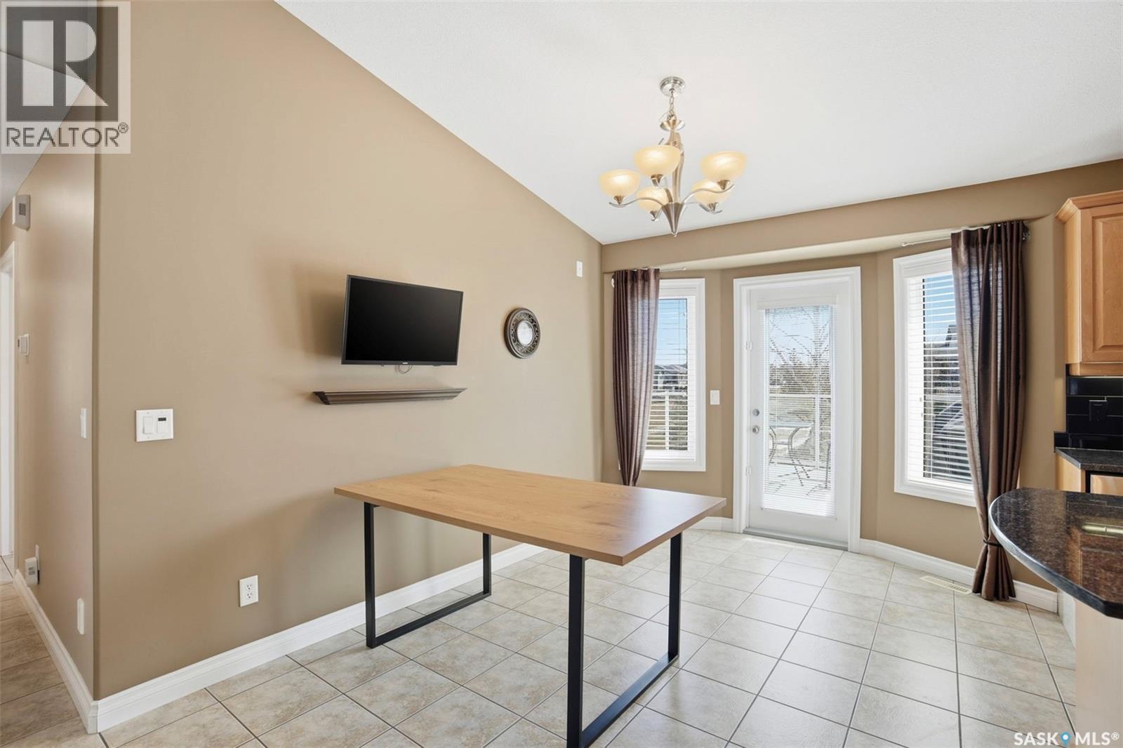 511 Greaves Lane, Saskatoon, SK - Indoor Photo Showing Other Room