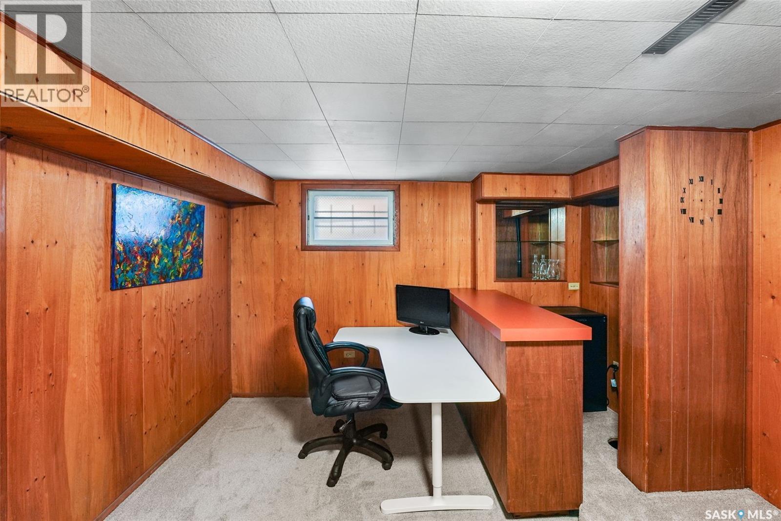 716 18Th Avenue E, Regina, SK - Indoor Photo Showing Office