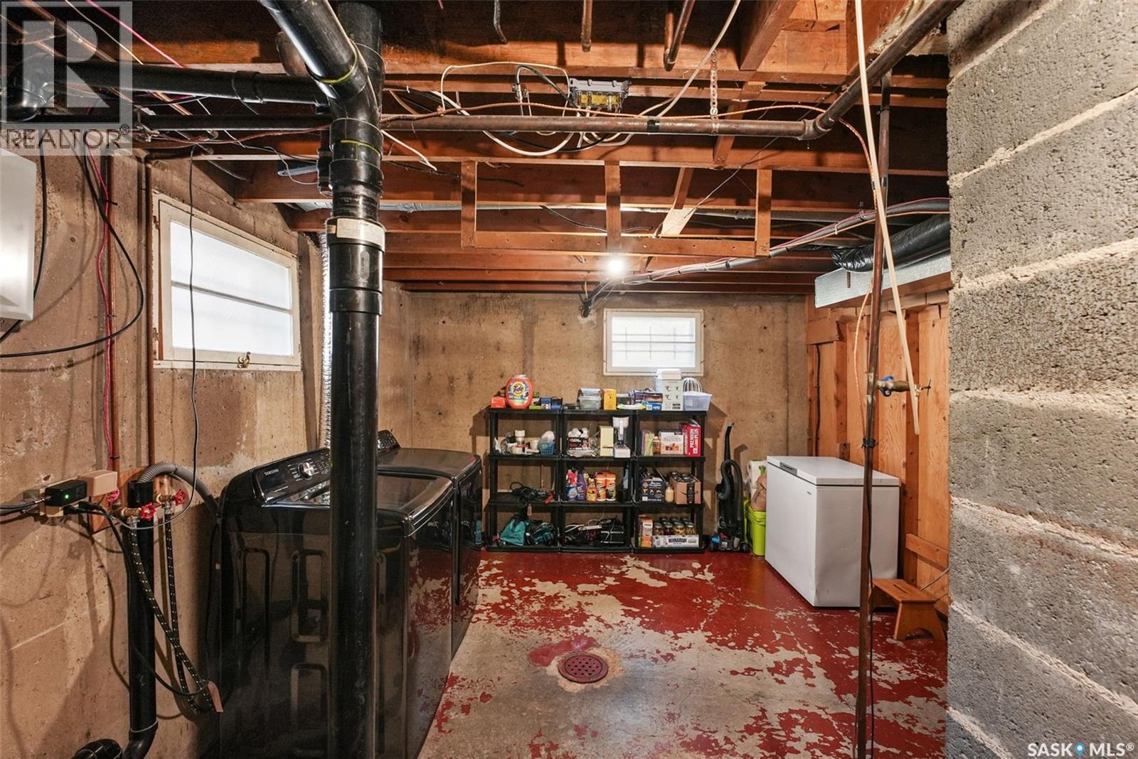 716 18Th Avenue E, Regina, SK - Indoor Photo Showing Basement