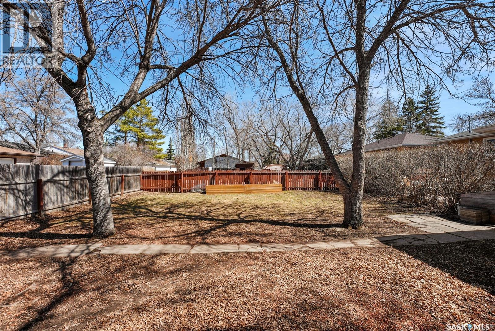 716 18Th Avenue E, Regina, SK - Outdoor