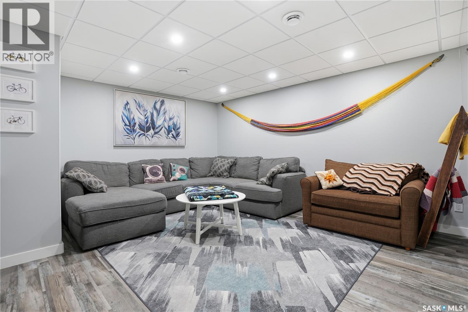 313 Prairie View Drive, Regina, SK - Indoor