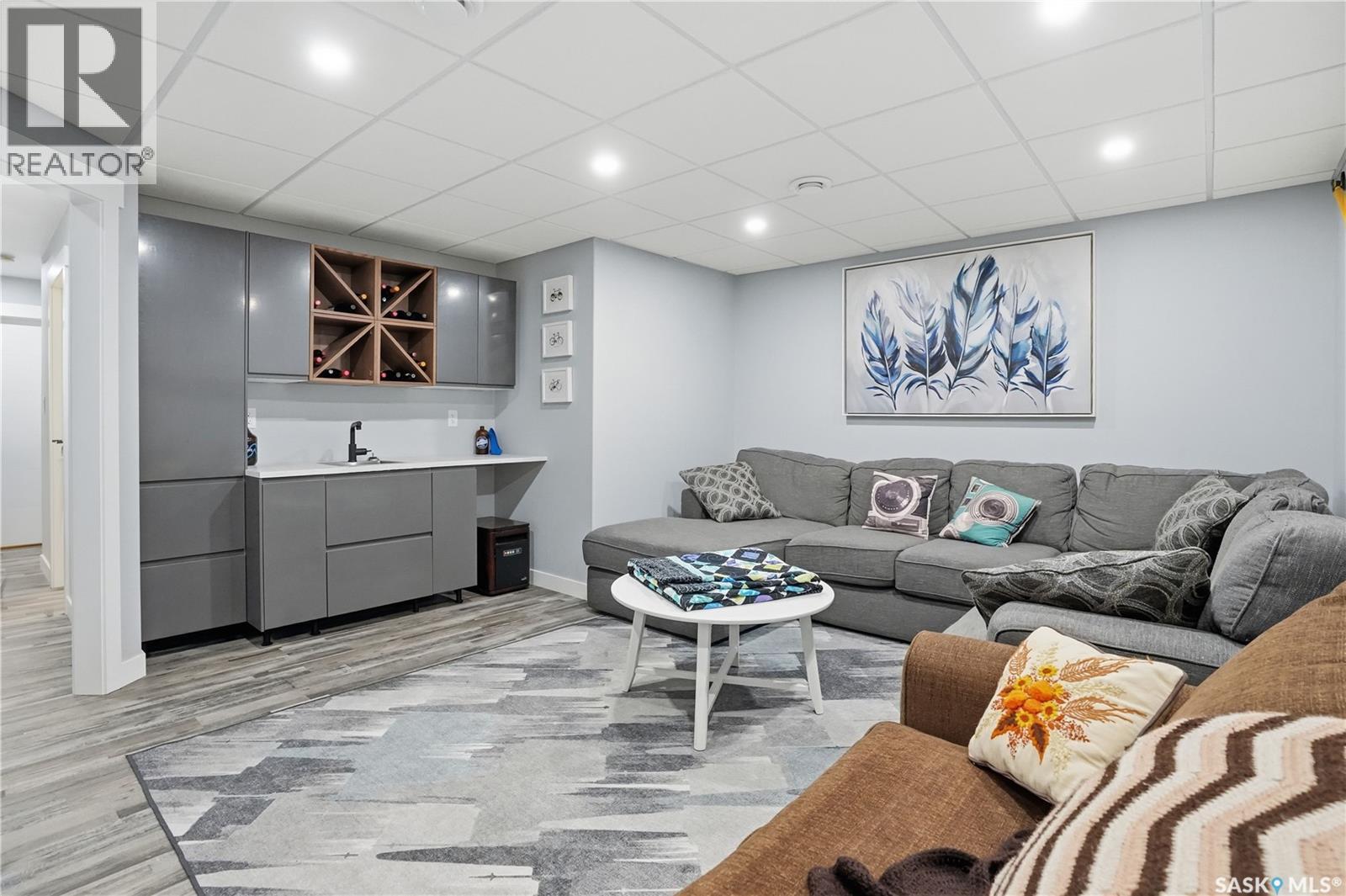 313 Prairie View Drive, Regina, SK - Indoor