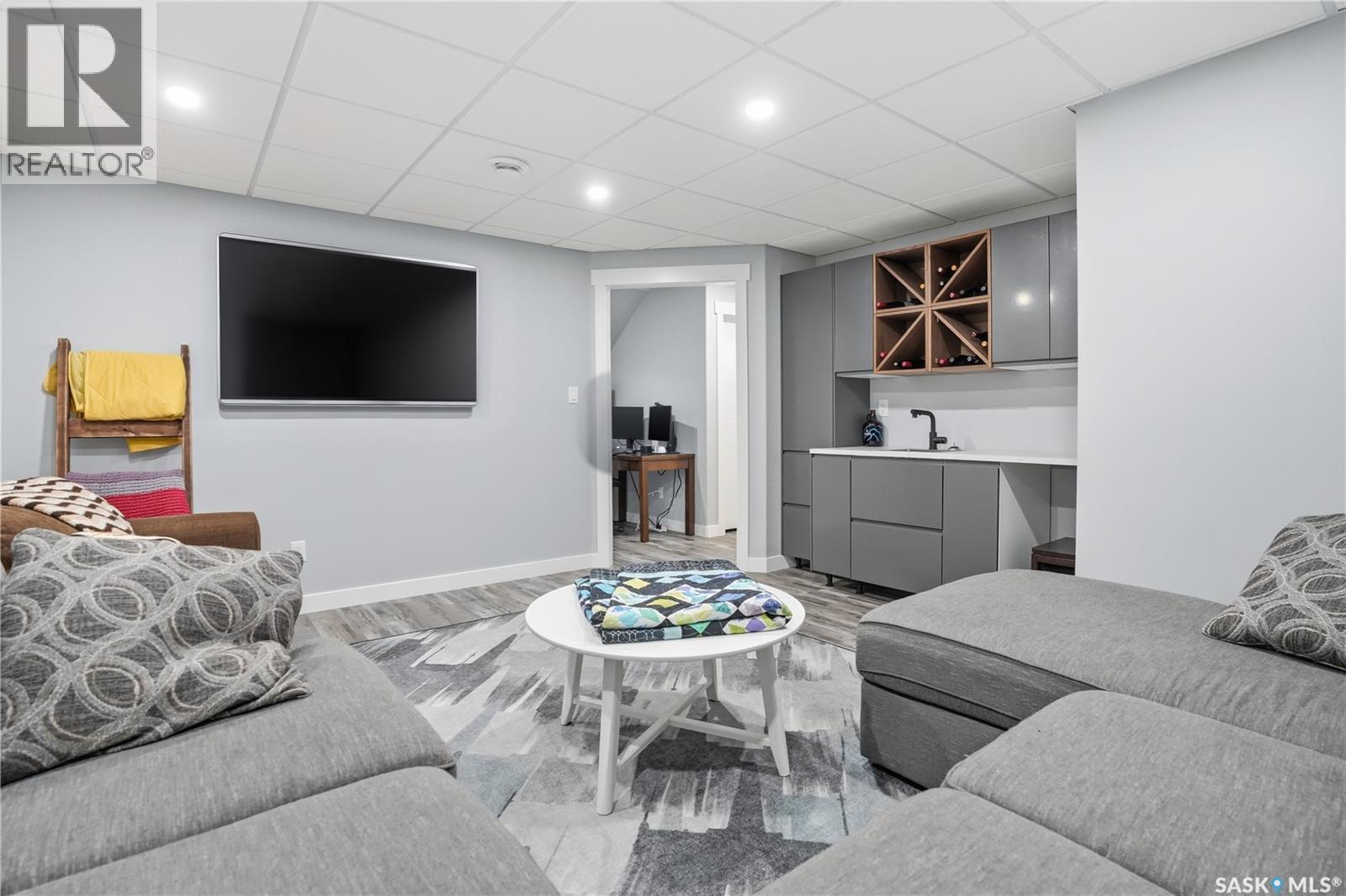 313 Prairie View Drive, Regina, SK - Indoor