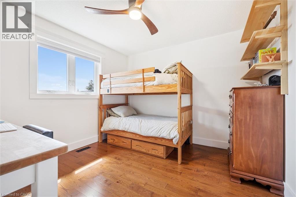 304 Daniel Crescent, Elora, ON - Indoor Photo Showing Bedroom