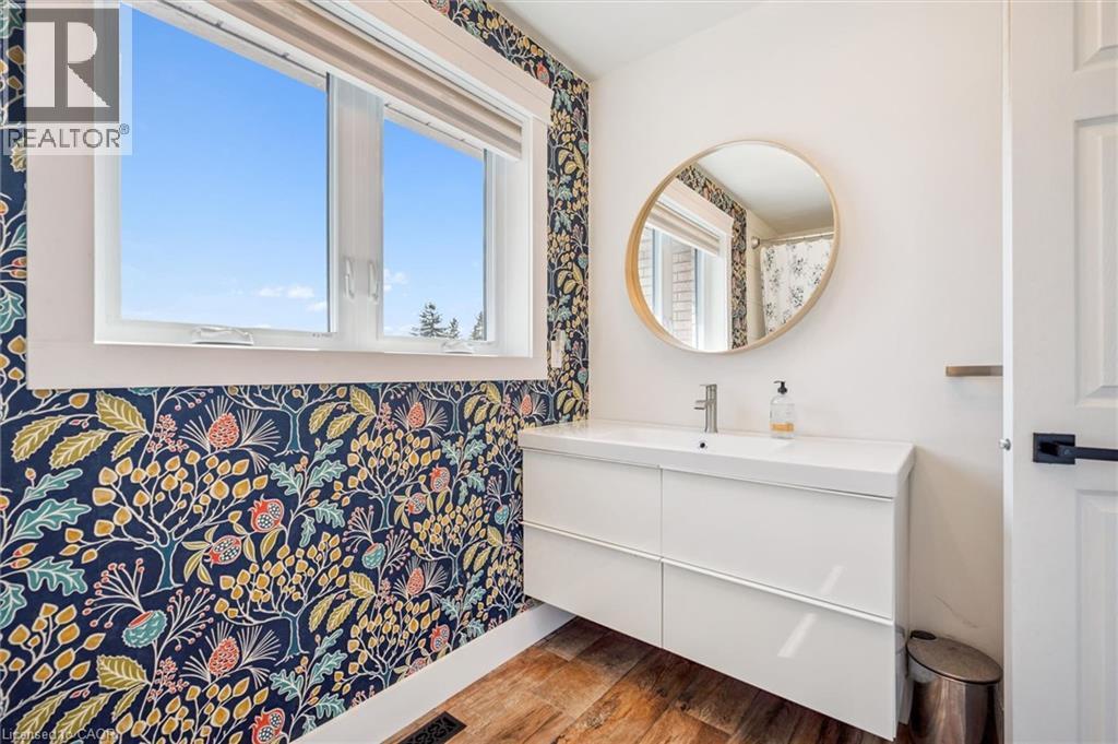304 Daniel Crescent, Elora, ON - Indoor Photo Showing Bathroom