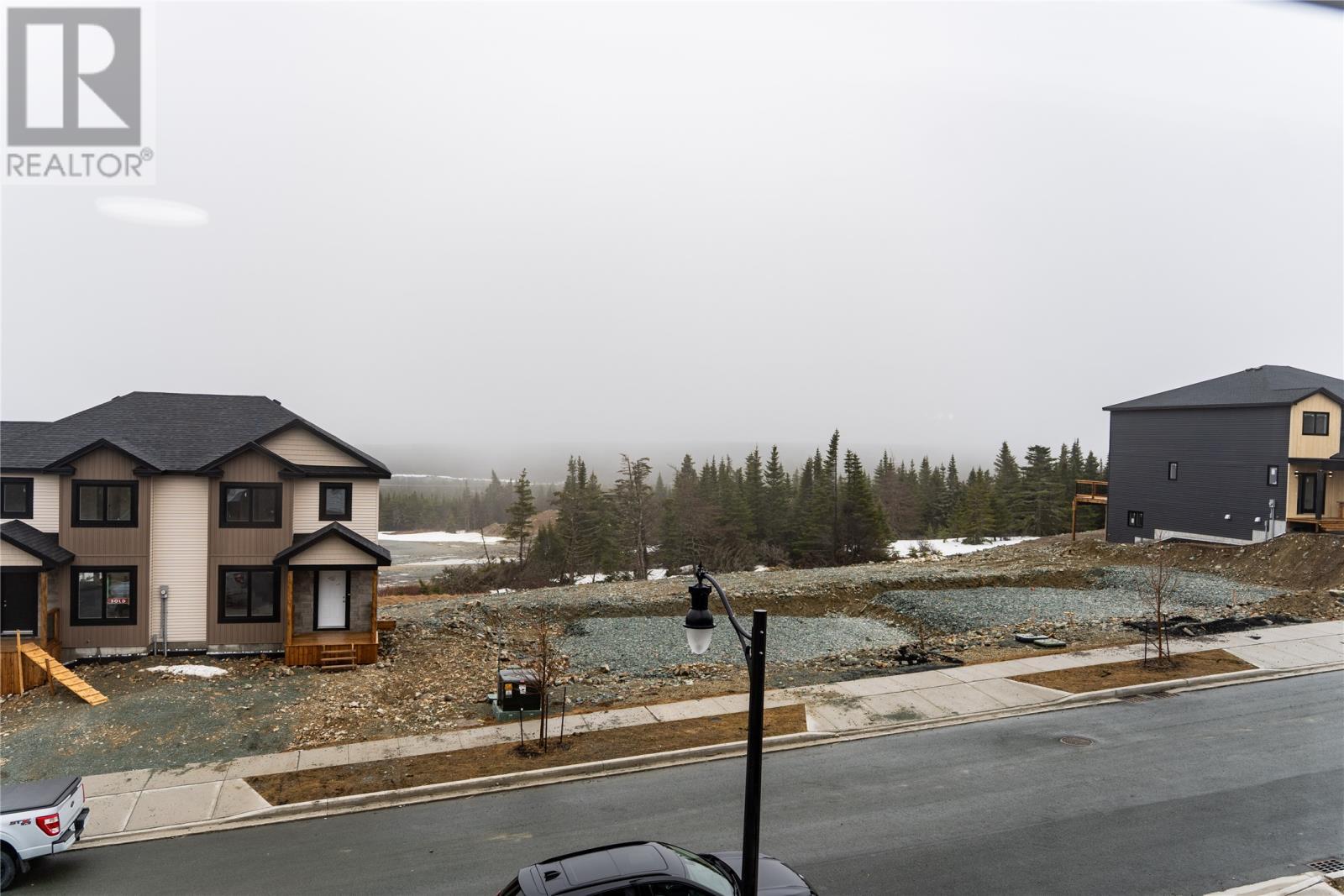24 Donegal Run, St. John'S, NL - Outdoor