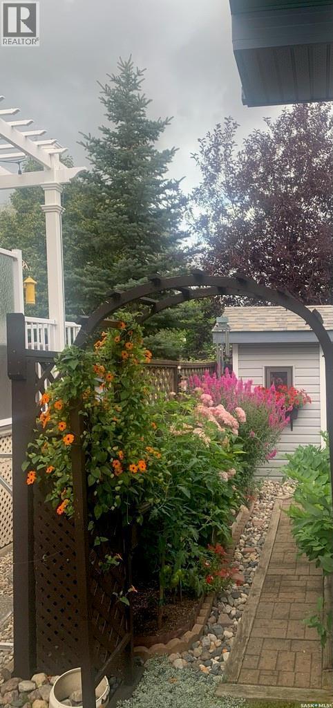 1655 Wingert Drive, Regina, SK - Outdoor