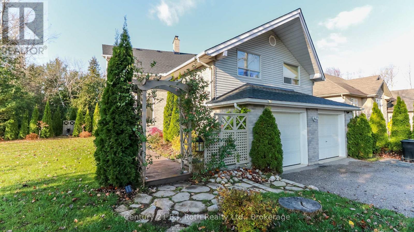20 Grant Avenue, Tiny, ON - Outdoor