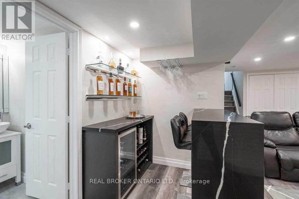 2 Core Crescent, Brampton, ON - Indoor Photo Showing Other Room