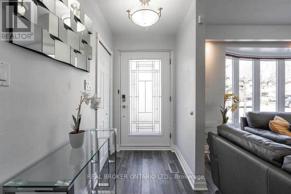 2 Core Crescent, Brampton, ON - Indoor Photo Showing Other Room