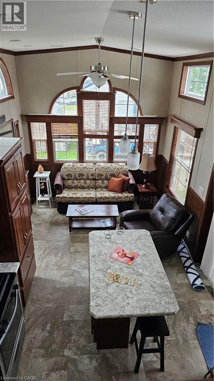274 Front Road Unit# 88, St. Williams, ON - Indoor Photo Showing Living Room
