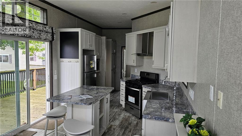 274 Front Road Unit# 51, St. Williams, ON - Indoor Photo Showing Kitchen