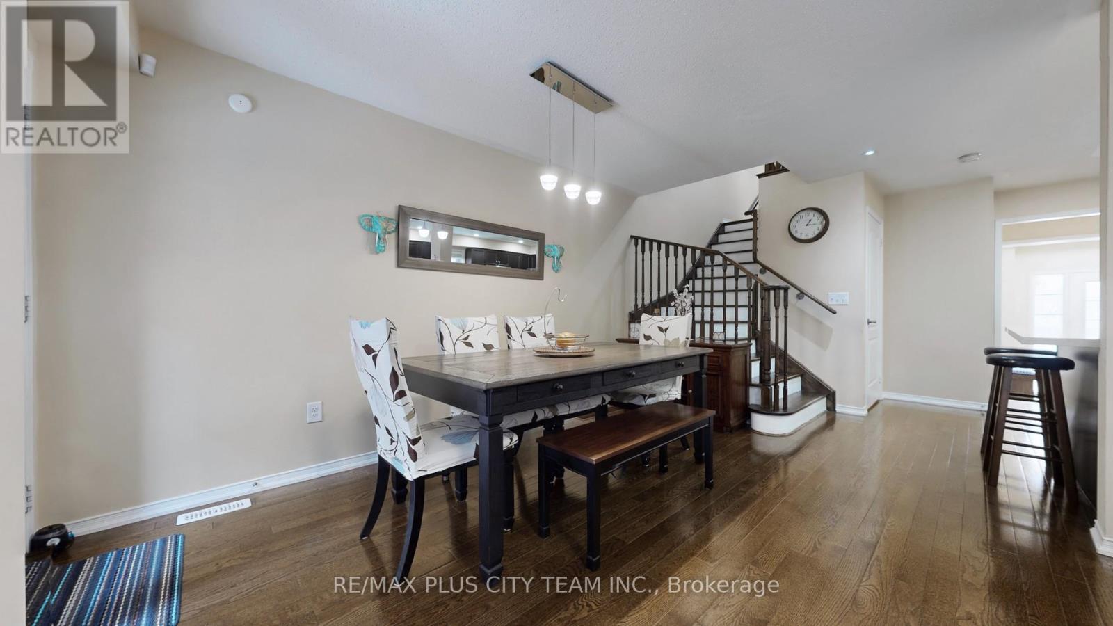 16 Edison Way, Whitby, ON - Indoor Photo Showing Dining Room
