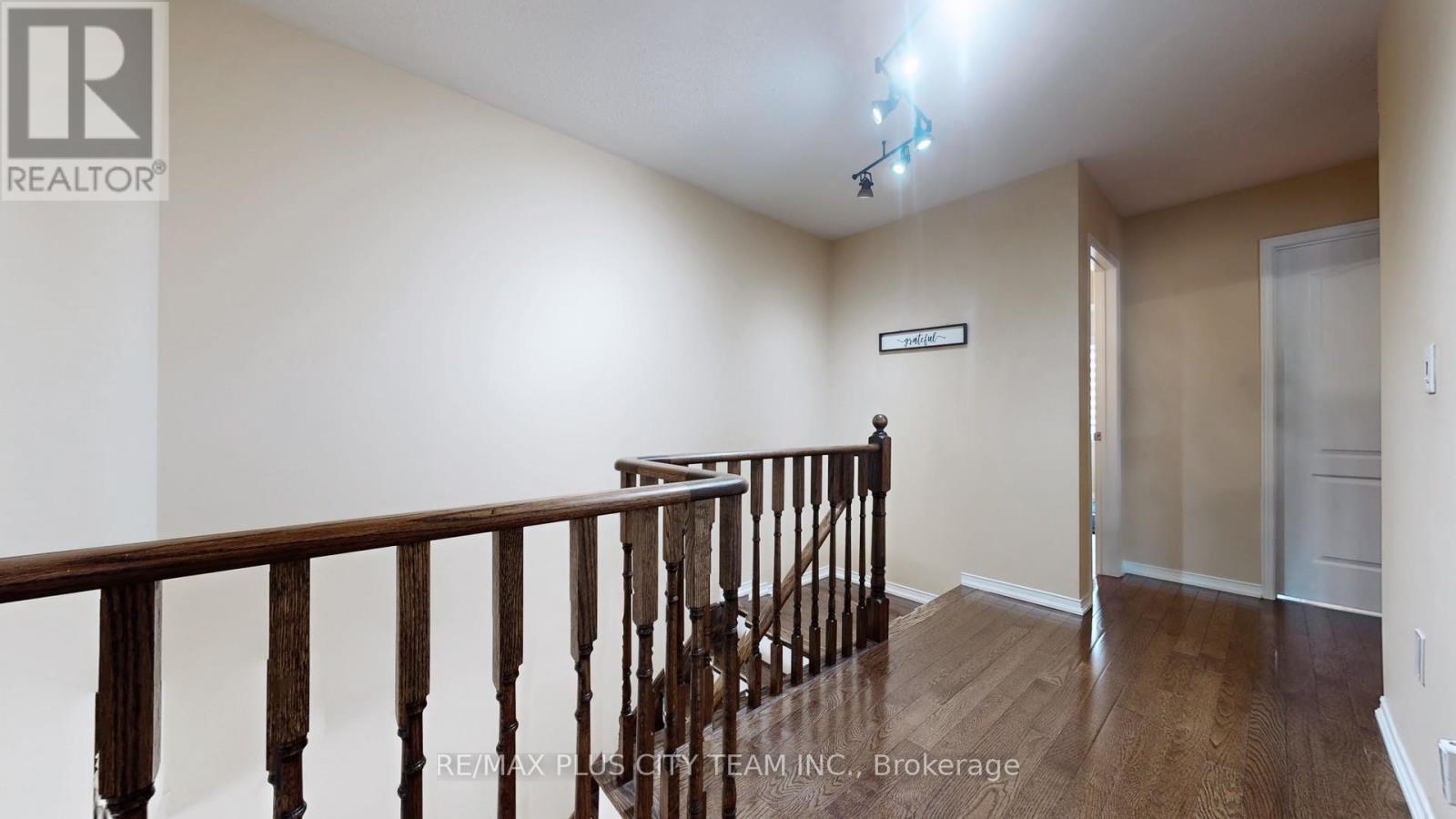 16 Edison Way, Whitby, ON - Indoor Photo Showing Other Room