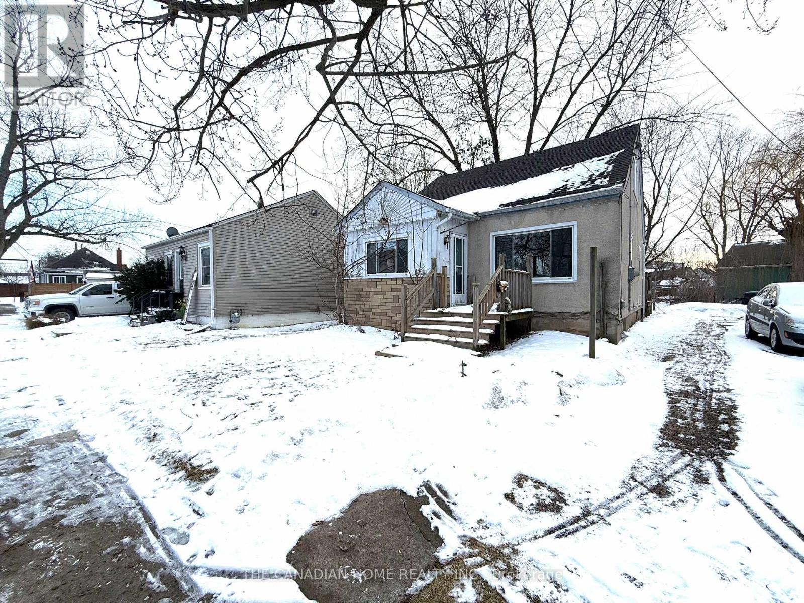 42 Union Street, St. Catharines, ON - Outdoor