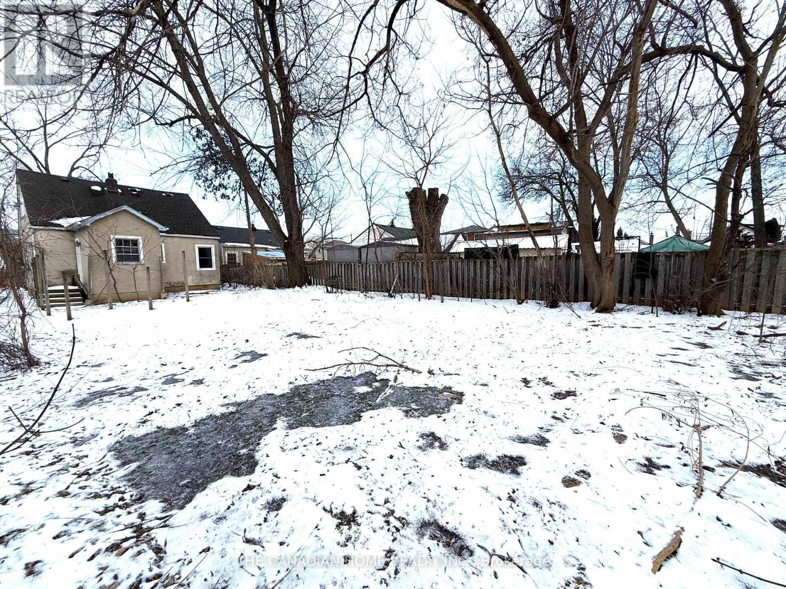 42 Union Street, St. Catharines, ON - Outdoor