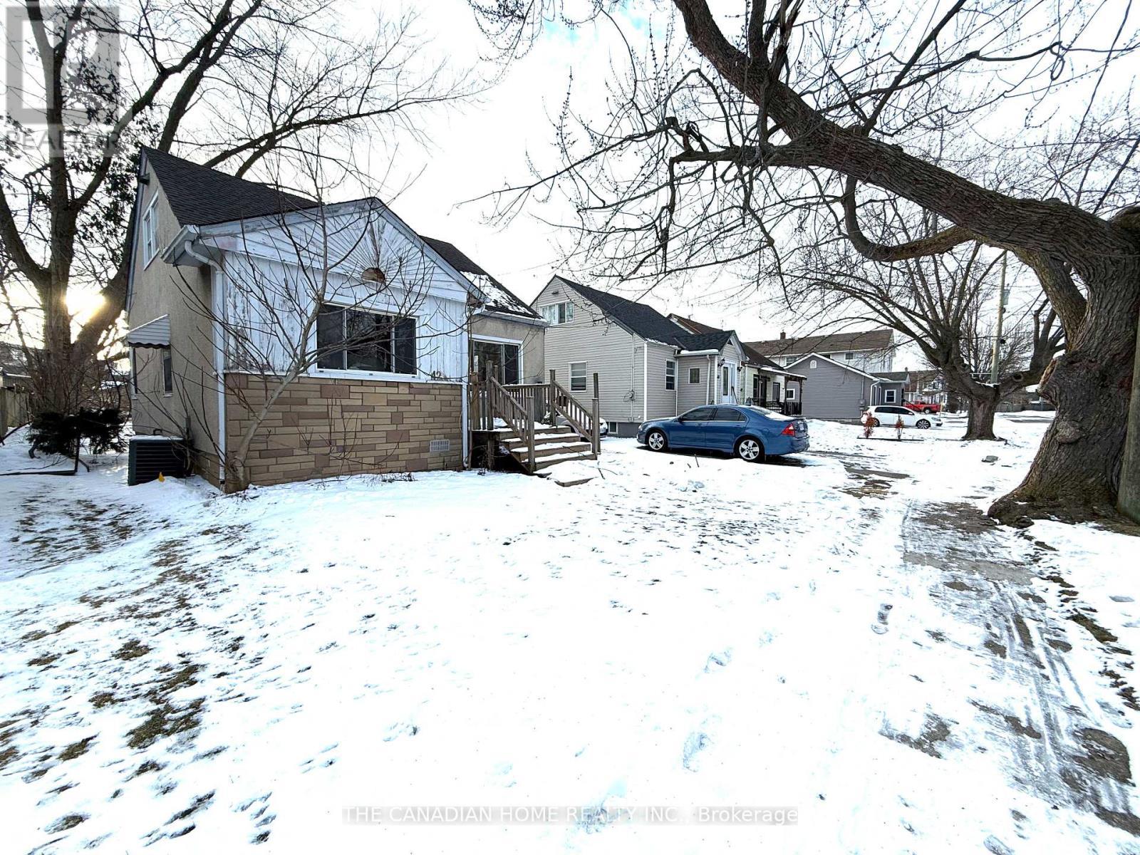 42 Union Street, St. Catharines, ON - Outdoor