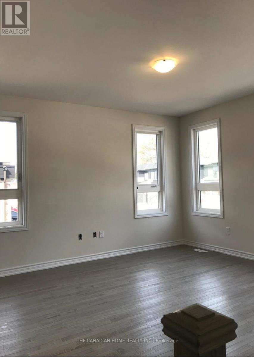 39 Eberhardt Drive, Wasaga Beach, ON - Indoor Photo Showing Other Room