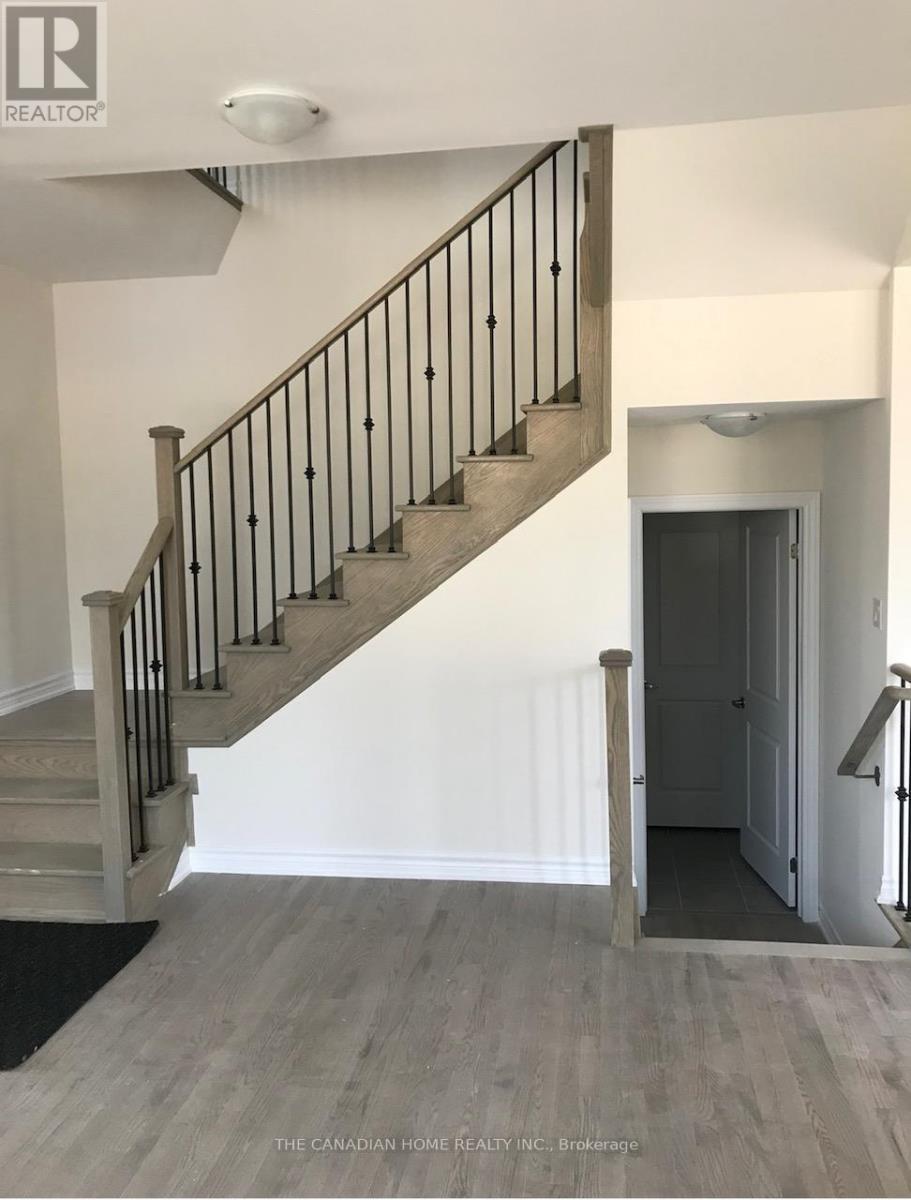 39 Eberhardt Drive, Wasaga Beach, ON - Indoor Photo Showing Other Room