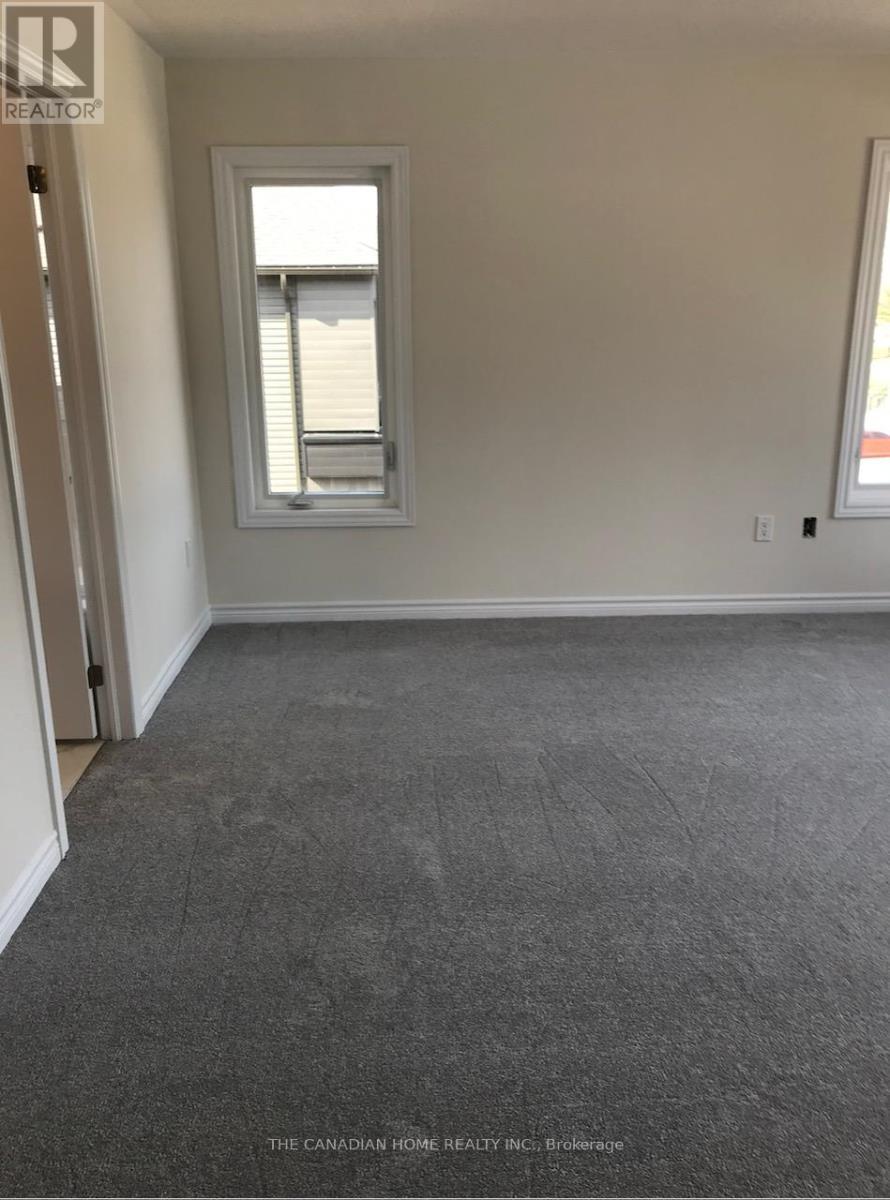 39 Eberhardt Drive, Wasaga Beach, ON - Indoor Photo Showing Other Room