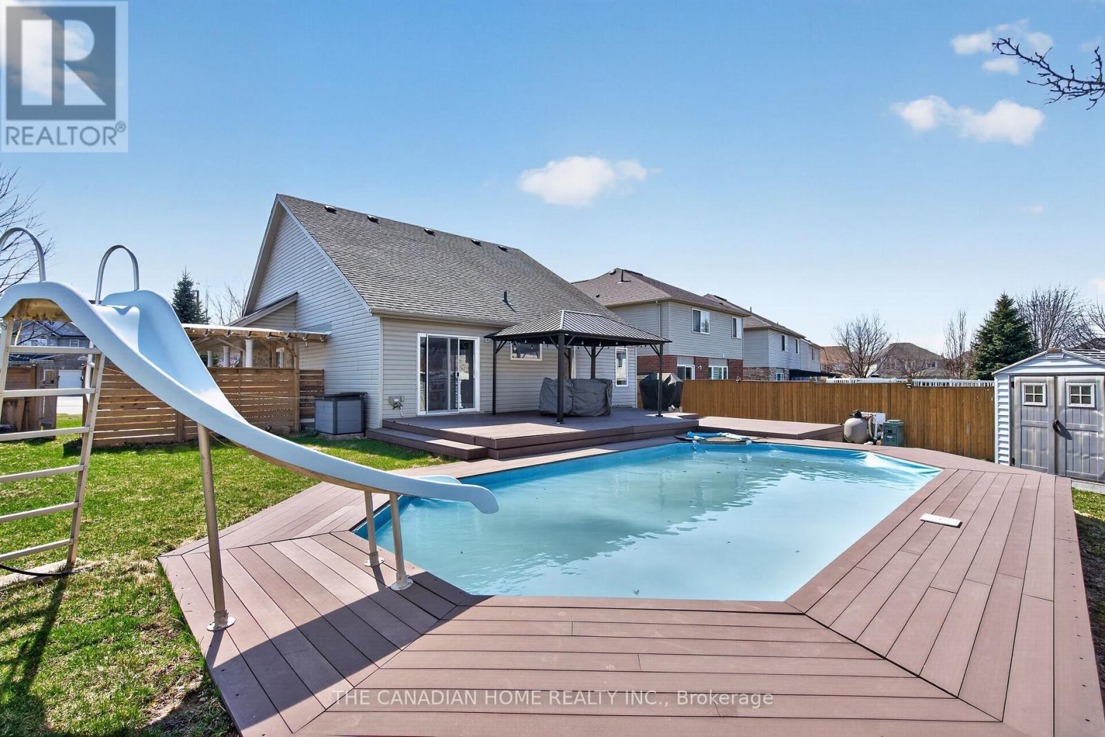 339 Kerwood Drive, Cambridge, ON - Outdoor With In Ground Pool With Deck Patio Veranda