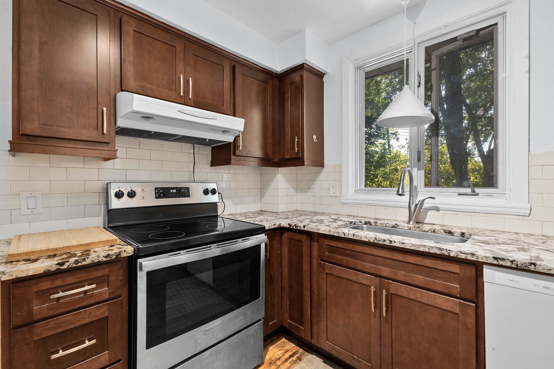 Kitchen - 122 Av. Windcrest, Pointe-Claire, QC - Indoor Photo Showing Kitchen