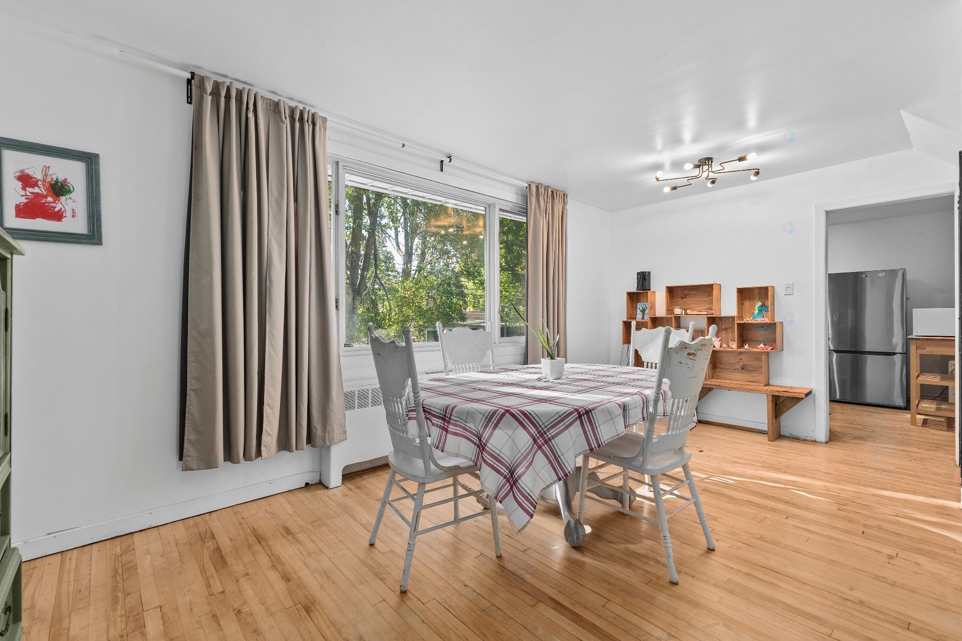 Dining Room - 122 Av. Windcrest, Pointe-Claire, QC - Indoor Photo Showing Dining Room