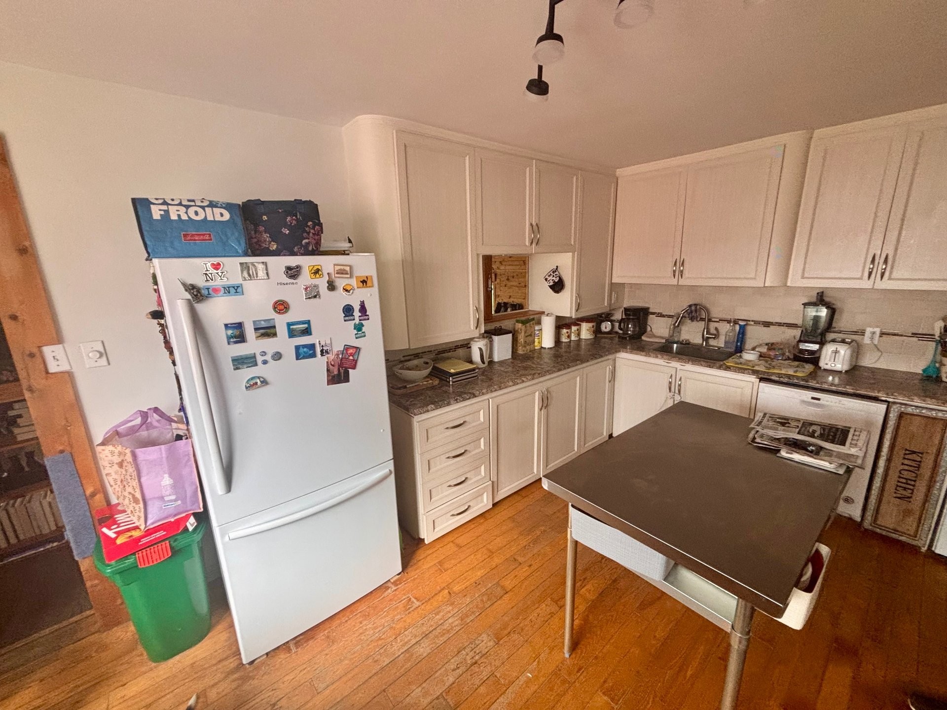 Kitchen - 192 Rue Davignon, Granby, QC - Indoor Photo Showing Kitchen