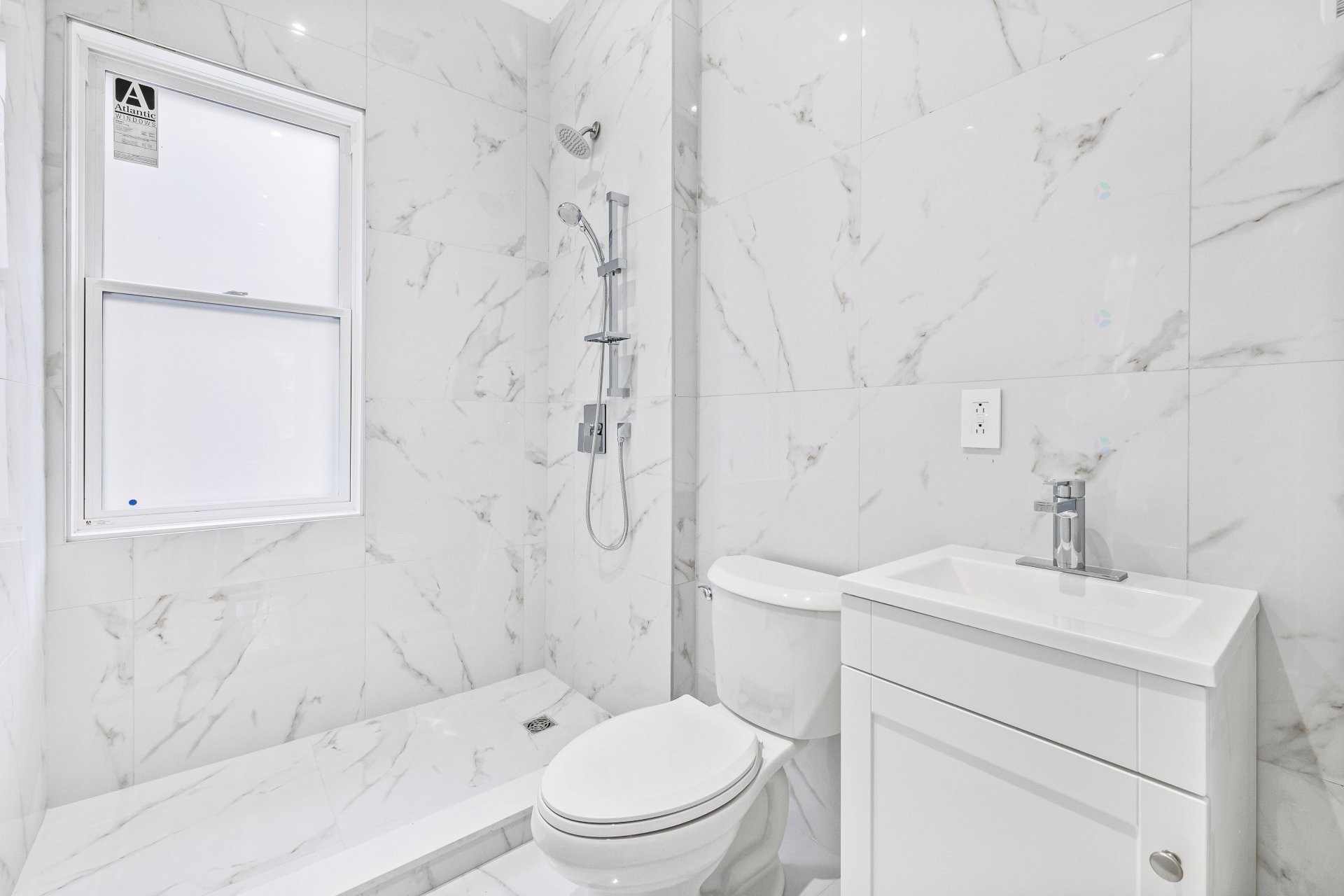 Bathroom - 14-2068 Av. Lincoln, Montréal (Ville-Marie), QC - Indoor Photo Showing Bathroom