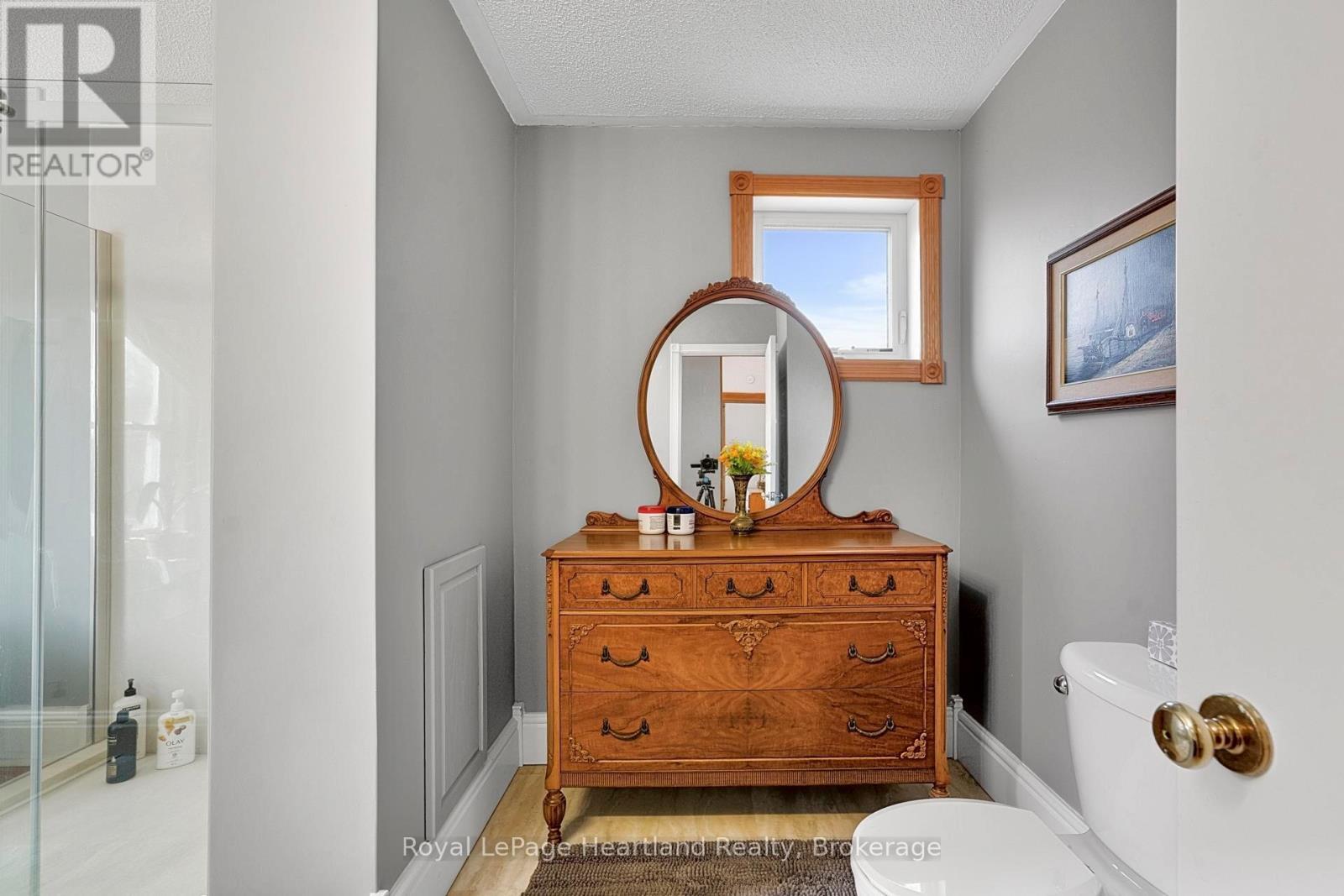 67 Elgin Avenue W, Goderich (Goderich (Town)), ON - Indoor