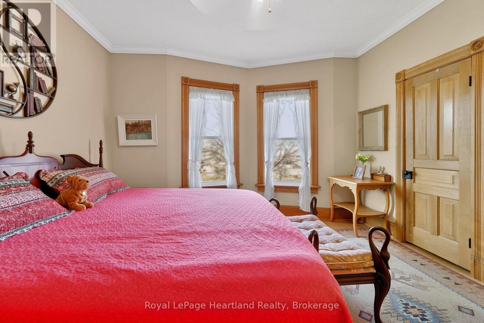 67 Elgin Avenue W, Goderich (Goderich (Town)), ON - Indoor Photo Showing Bedroom